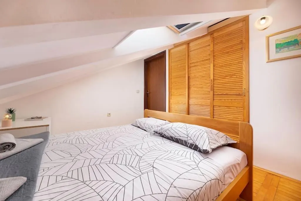 Apartment Olive With Wonderful Sea View - 500 M From Beach Punat Hırvatistan